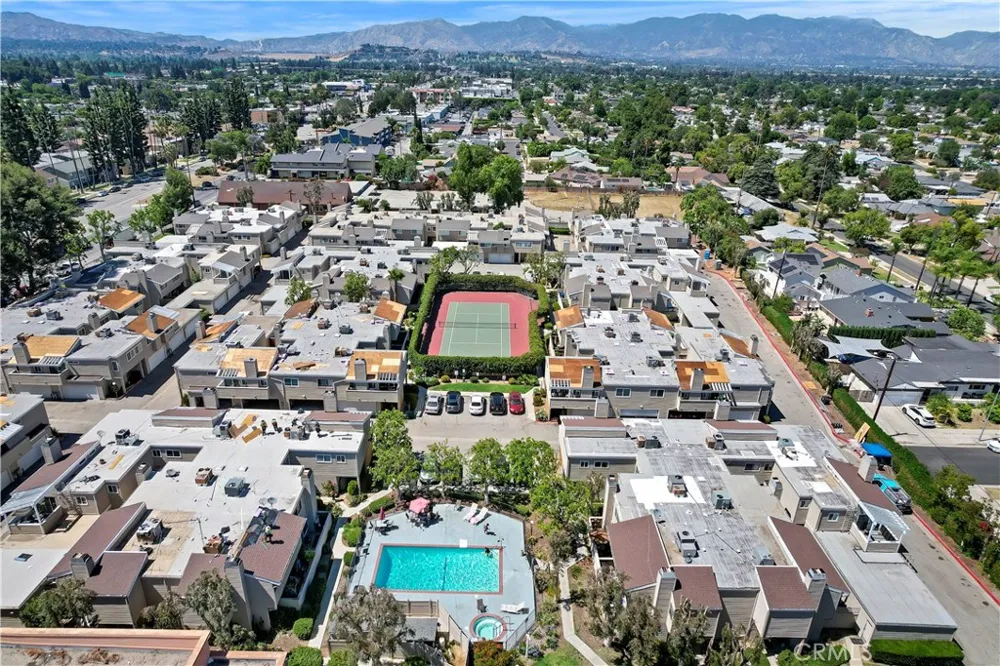 9920 Sepulveda #7 San Fernando, CA 91345