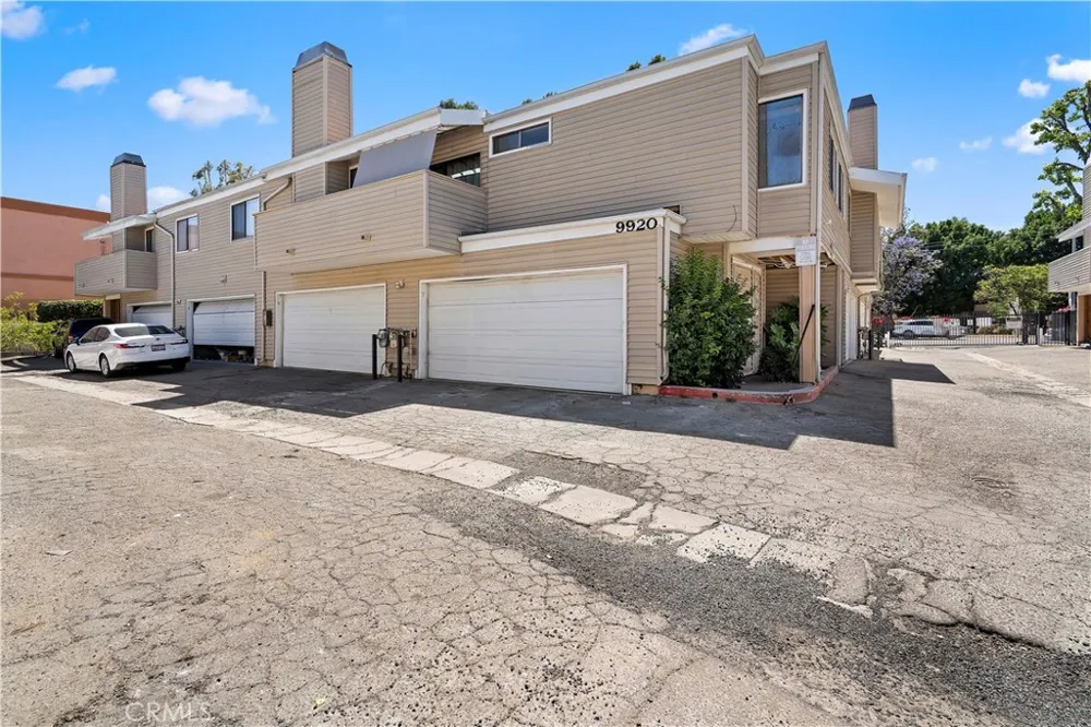 9920 Sepulveda #7 San Fernando, CA 91345
