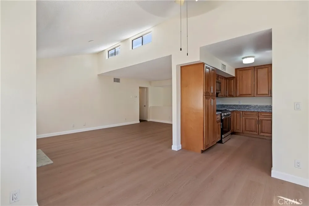 9920 Sepulveda #7 San Fernando, CA 91345