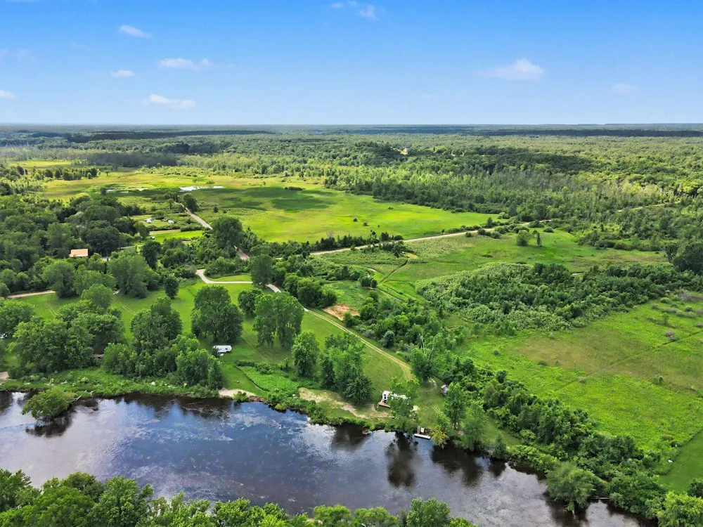 2976 Brickyard Road Twin Lake, MI 49457