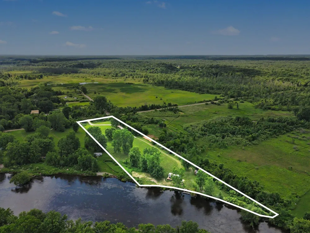 2976 Brickyard Road Twin Lake, MI 49457