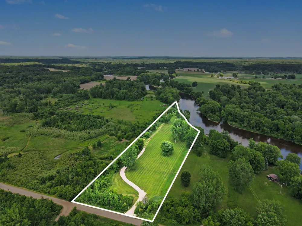 2976 Brickyard Road Twin Lake, MI 49457