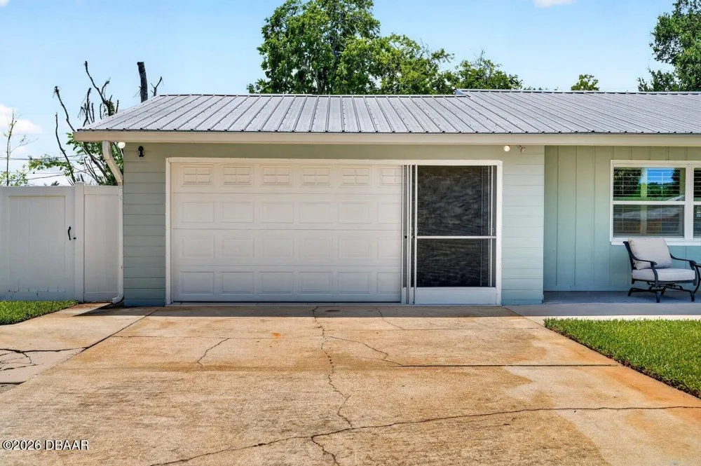 2334 Citrus Avenue South Daytona, FL 32119