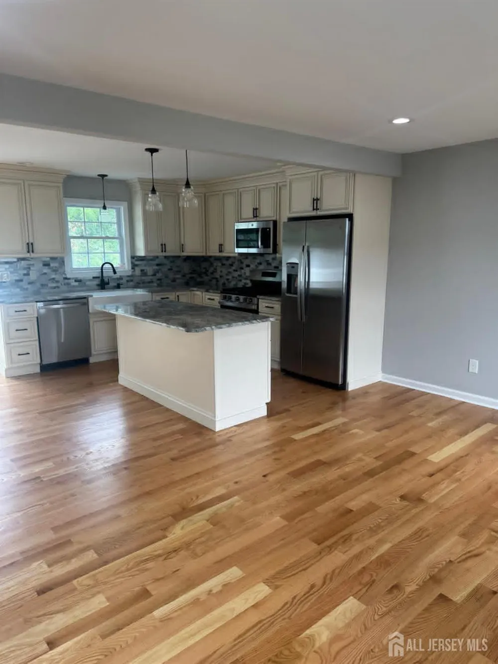 109 PEARL PLACE Dunellen, NJ 2103