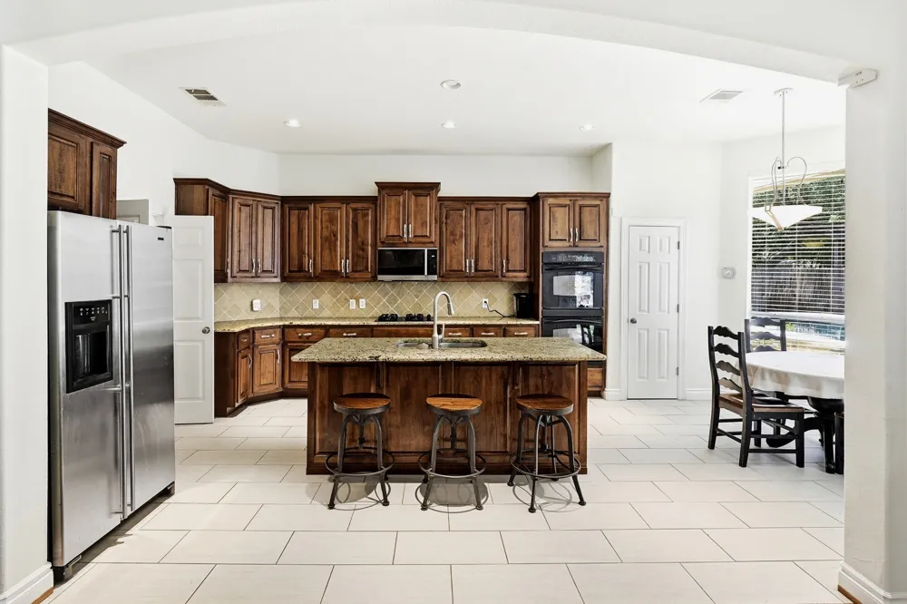 1385 Pine Forest Circle Round Rock, TX 78665