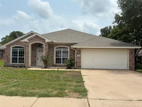 5610 Mosaic Trail