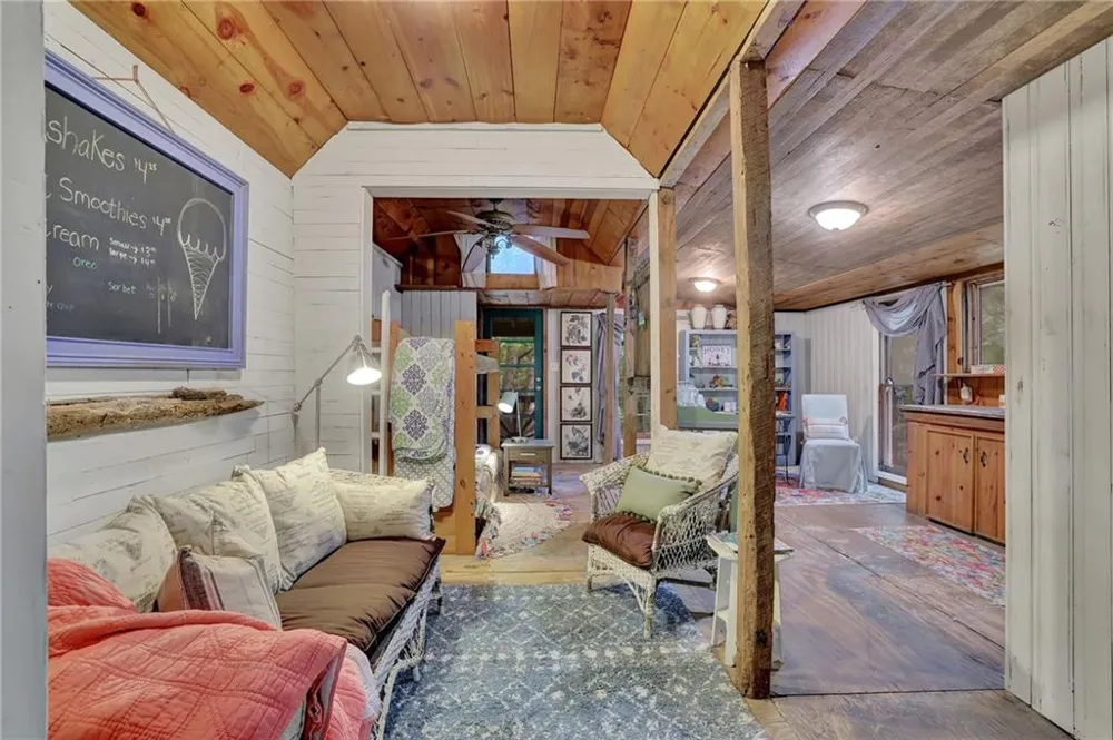 219 Raven Cliff Road Talking Rock, GA 30175