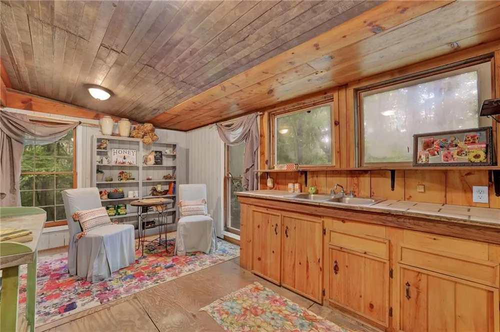 219 Raven Cliff Road Talking Rock, GA 30175