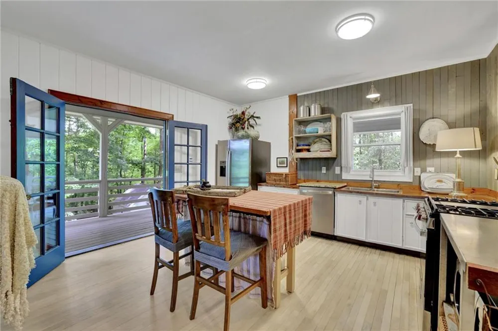219 Raven Cliff Road Talking Rock, GA 30175