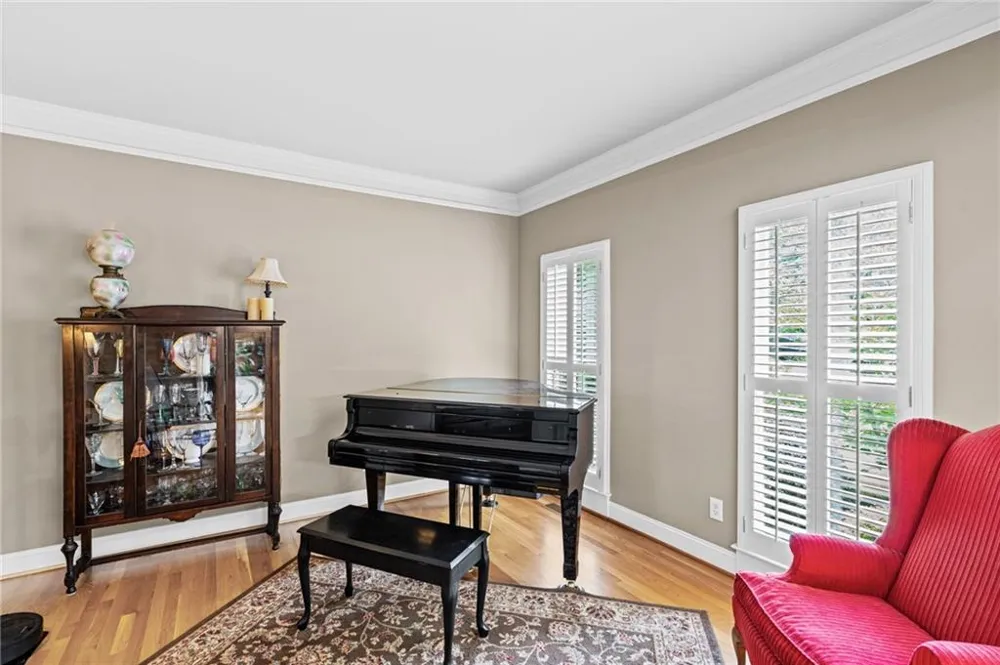 10565 Cauley Creek Drive Johns Creek, GA 30097