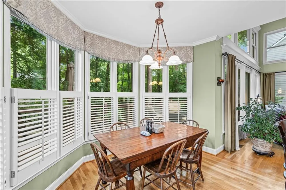 10565 Cauley Creek Drive Johns Creek, GA 30097