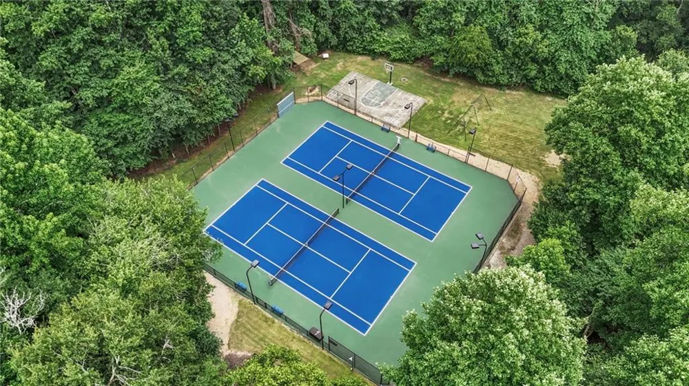 10565 Cauley Creek Drive Johns Creek, GA 30097