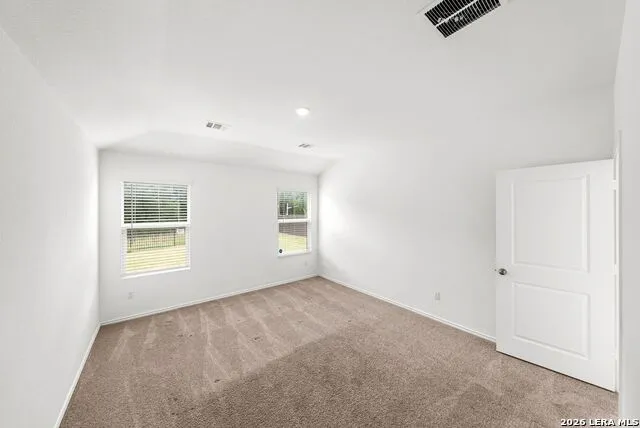 1725 CHAPEL RANCH RD Georgetown, TX 78628