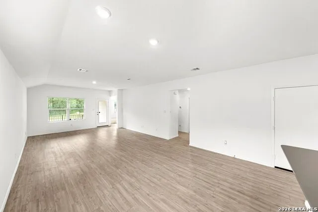 1725 CHAPEL RANCH RD Georgetown, TX 78628