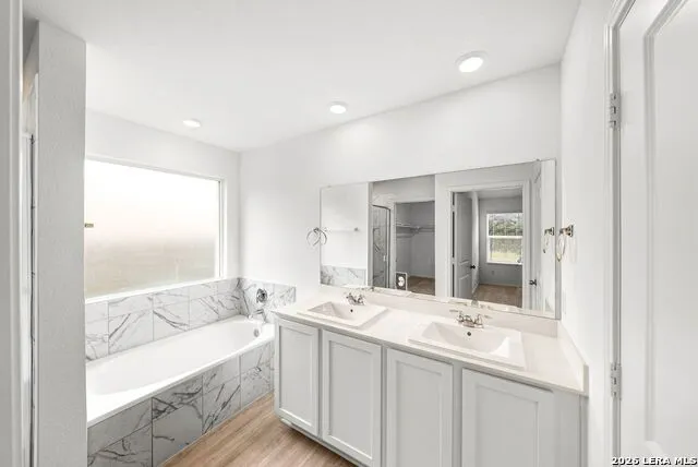 1725 CHAPEL RANCH RD Georgetown, TX 78628