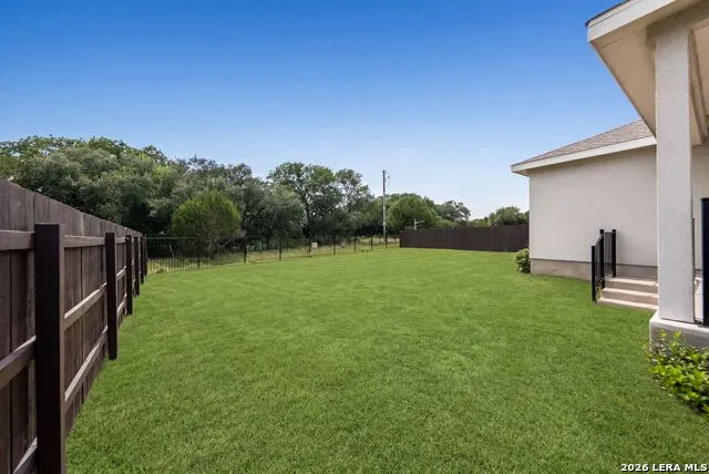 1725 CHAPEL RANCH RD Georgetown, TX 78628