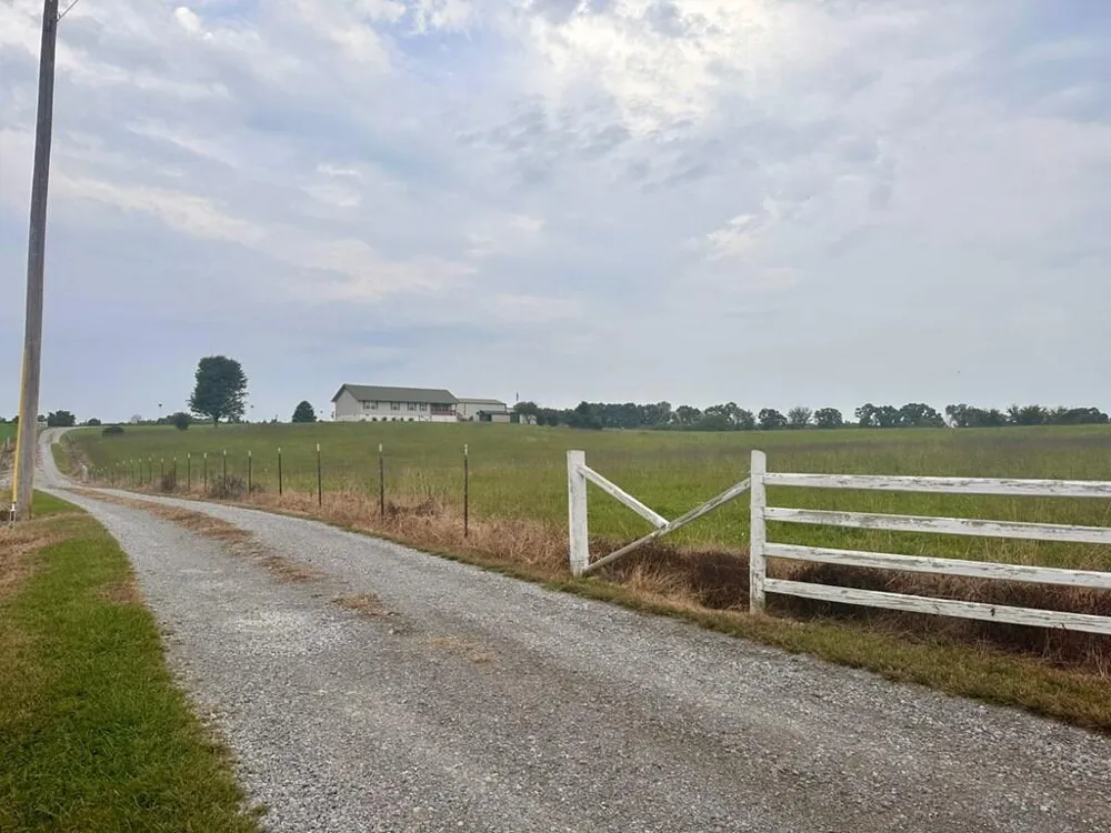 12343 Griffith Road Pikeville, TN 37367