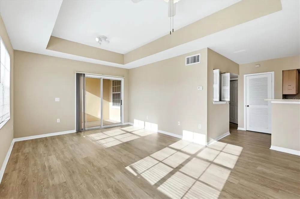 1015 VILLAGIO CIRCLE #202 Sarasota, FL 34237