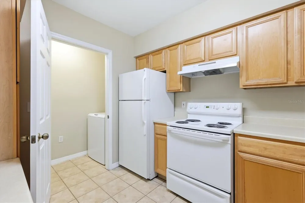 1015 VILLAGIO CIRCLE #202 Sarasota, FL 34237