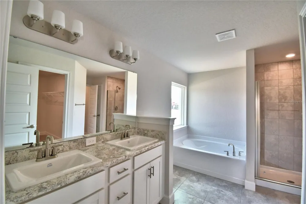 4608 CALAMINT LANE Auburndale, FL 33823