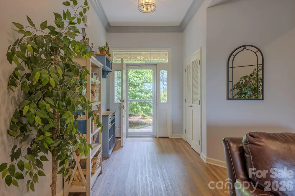 329 Mountain Crest Drive Hendersonville, NC 28739