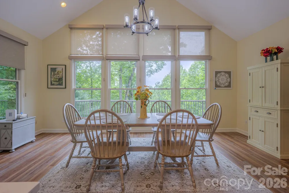329 Mountain Crest Drive Hendersonville, NC 28739