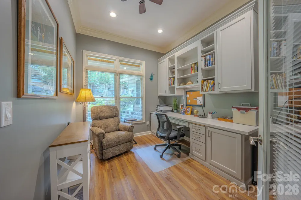 329 Mountain Crest Drive Hendersonville, NC 28739