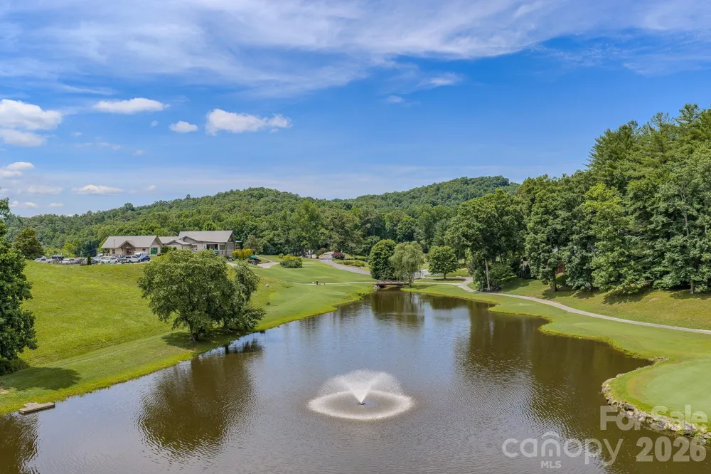 329 Mountain Crest Drive Hendersonville, NC 28739