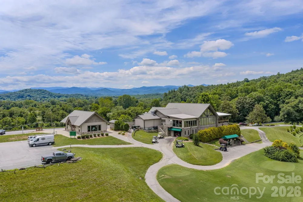 329 Mountain Crest Drive Hendersonville, NC 28739