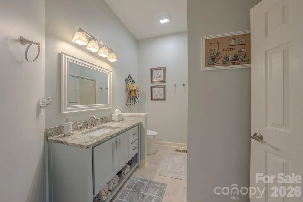 329 Mountain Crest Drive Hendersonville, NC 28739