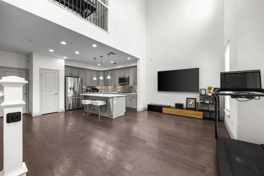 295 Scotia Street Lewisville, TX 75056
