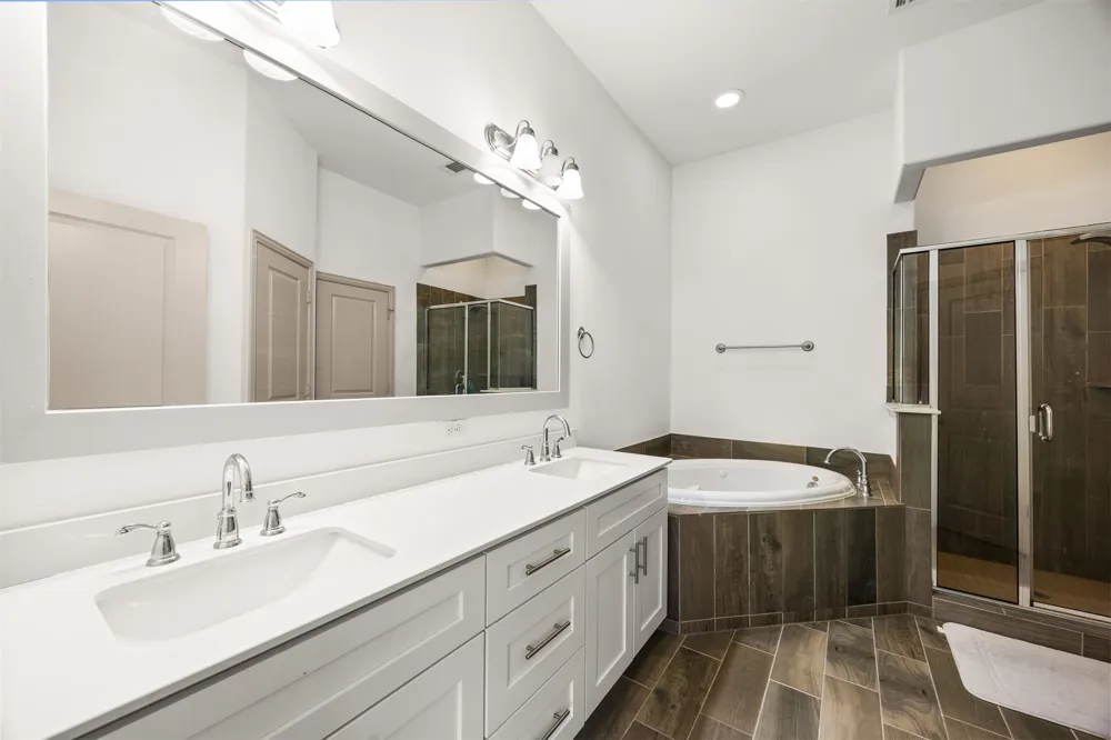 295 Scotia Street Lewisville, TX 75056