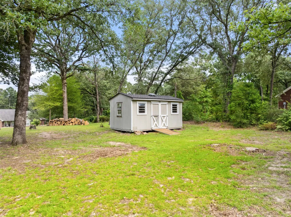 17681 Huckleberry Circle Lindale, TX 75771