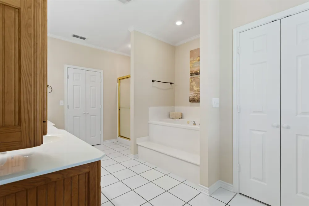 17681 Huckleberry Circle Lindale, TX 75771