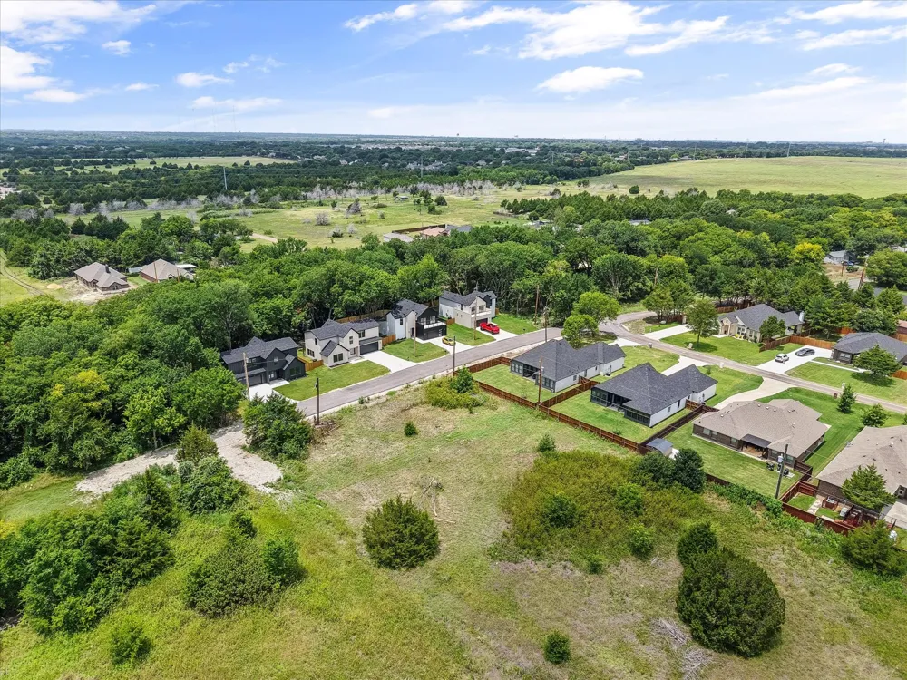 2220 Lakeshore Lane Glenn Heights, TX 75154