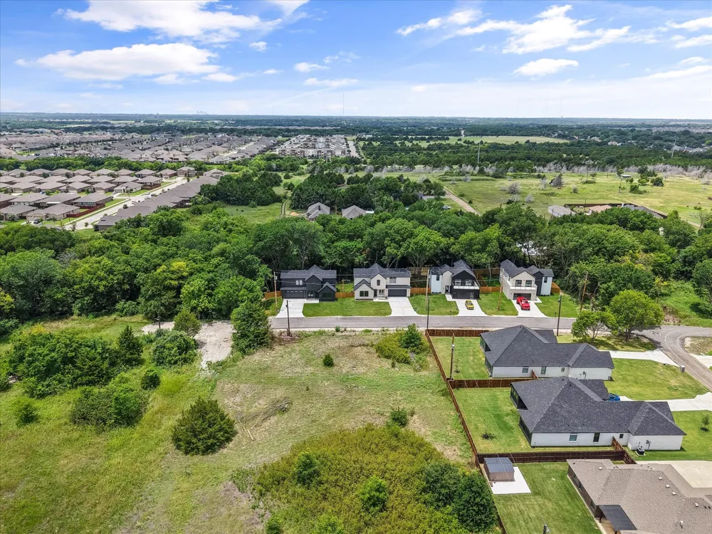 2220 Lakeshore Lane Glenn Heights, TX 75154