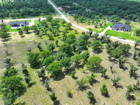 2131 E Landings
