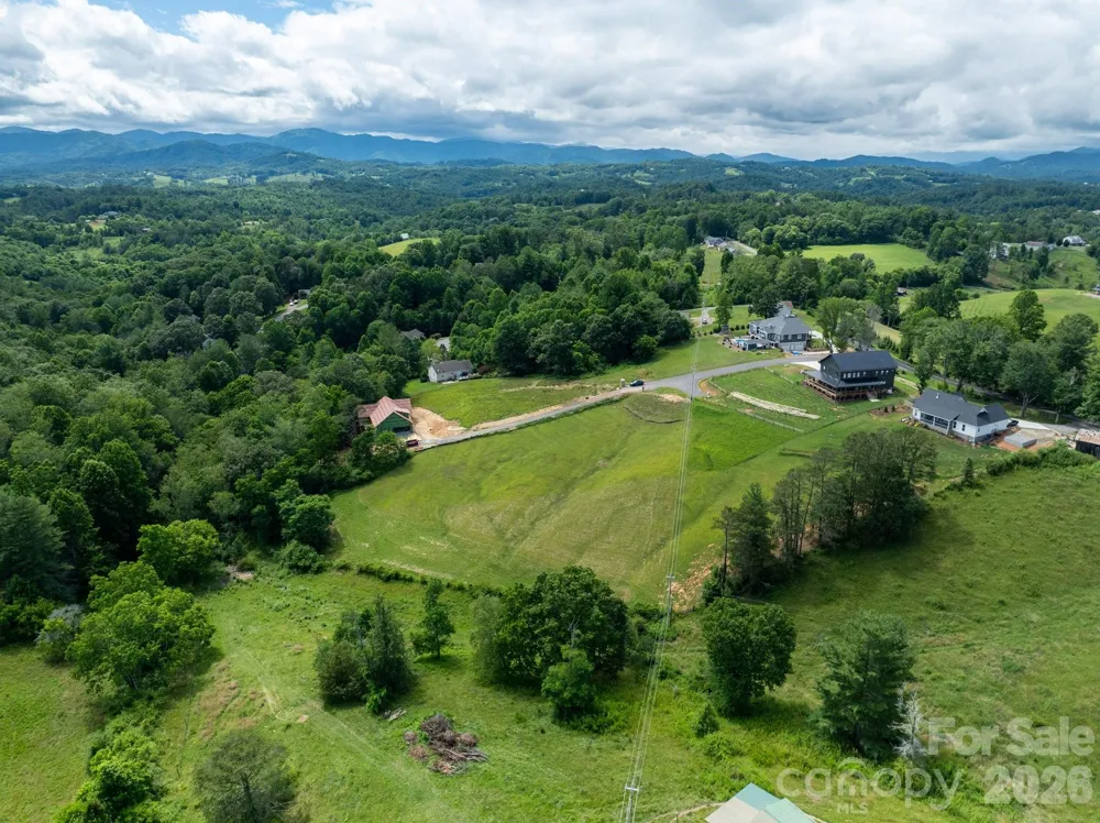 112 Grandview Ridge Drive Alexander, NC 28701