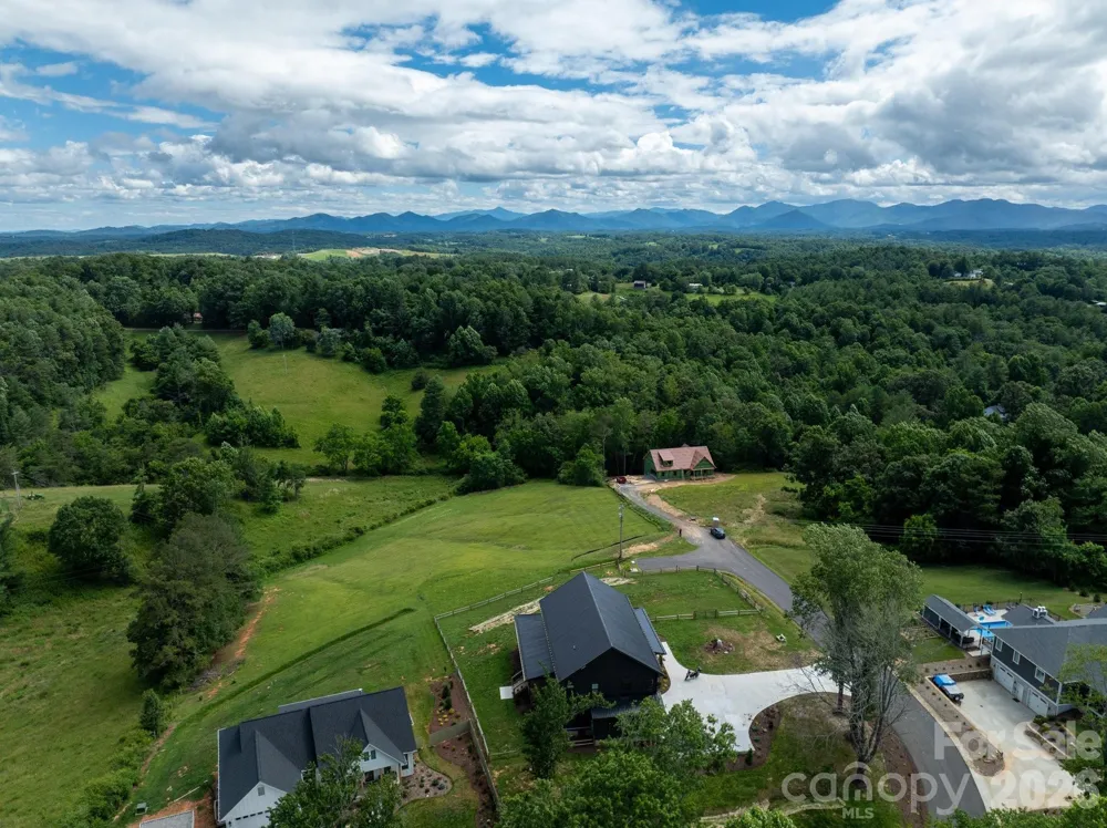 112 Grandview Ridge Drive Alexander, NC 28701