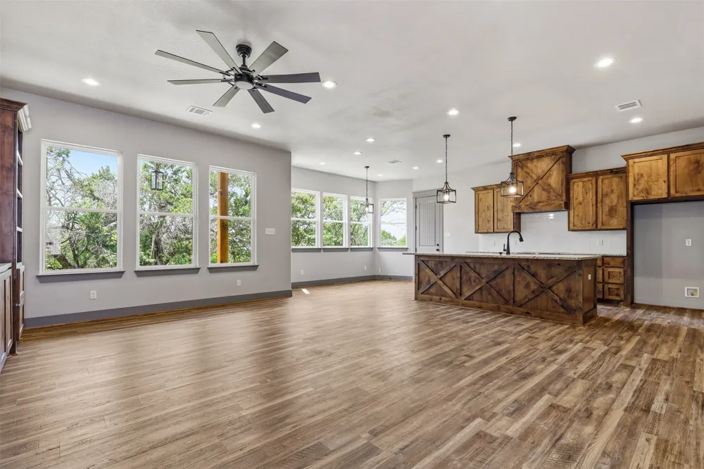 9117 Old Wagon Trail Rio Vista, TX 76093