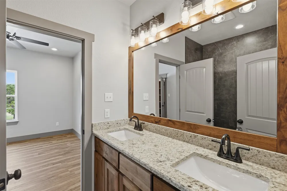 9117 Old Wagon Trail Rio Vista, TX 76093