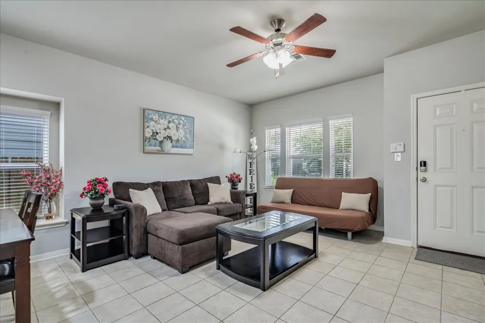 151 Friendship Oak Drive San Marcos, TX 78666