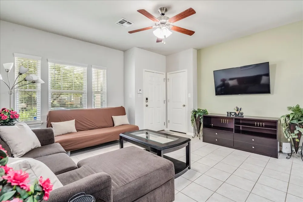 151 Friendship Oak Drive San Marcos, TX 78666
