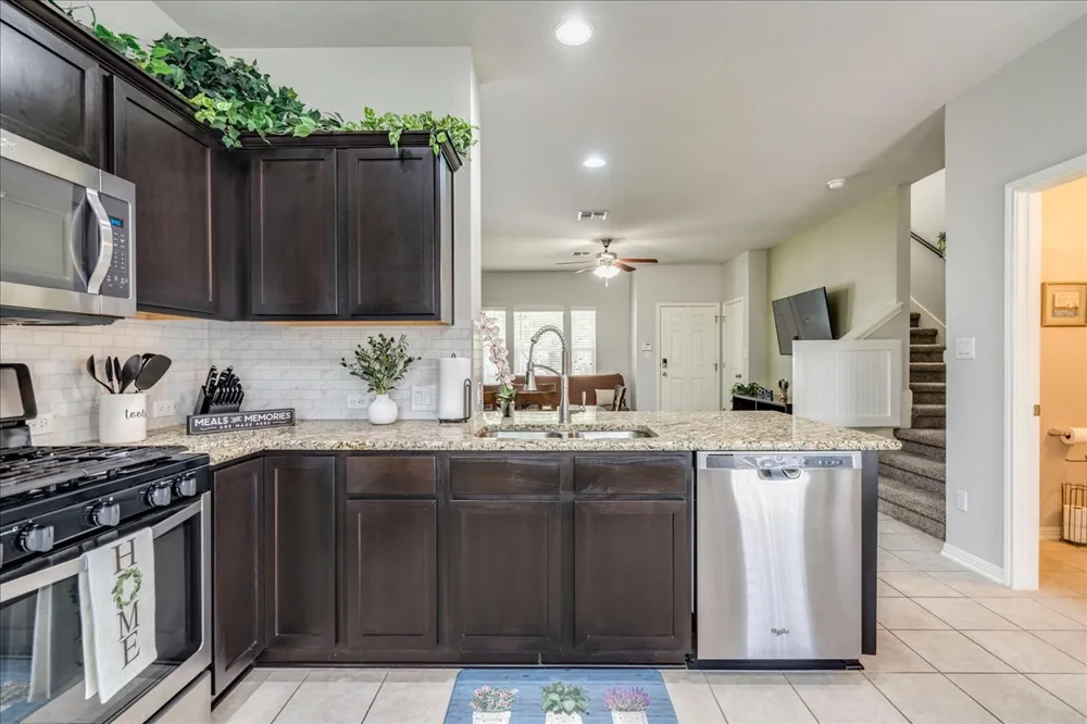 151 Friendship Oak Drive San Marcos, TX 78666