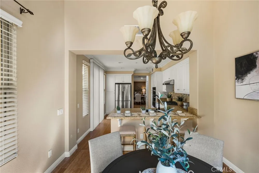 125 Chantilly Irvine, CA 92620