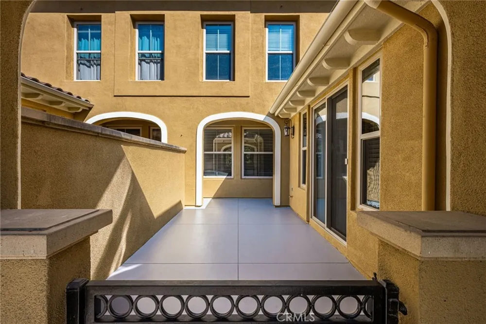 125 Chantilly Irvine, CA 92620