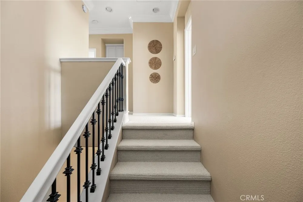125 Chantilly Irvine, CA 92620