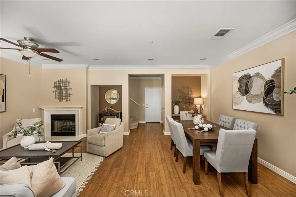 125 Chantilly Irvine, CA 92620