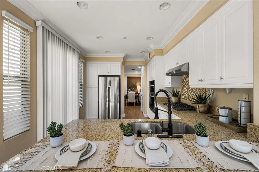 125 Chantilly Irvine, CA 92620