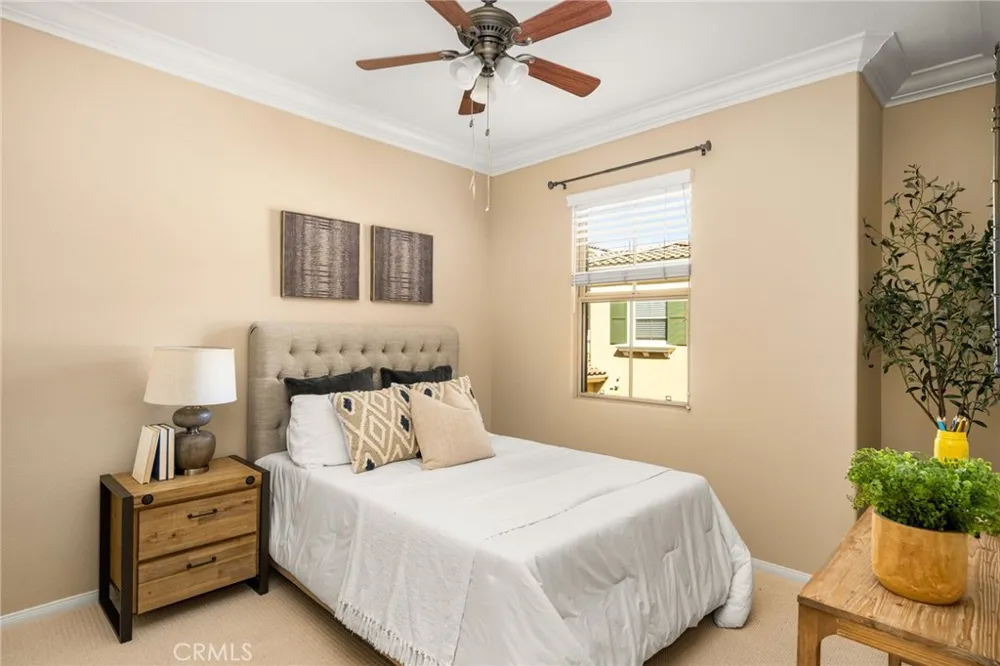 125 Chantilly Irvine, CA 92620